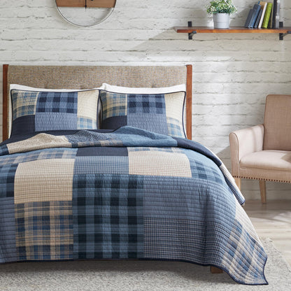 Woolrich Quilt Set Queen, Southwestern Aztec Bedding, Reversible Lightweight Bedspread, Oversized Rustic Cabin Quilt Set, Western Farmhouse Bedding with Matching Shams, Black