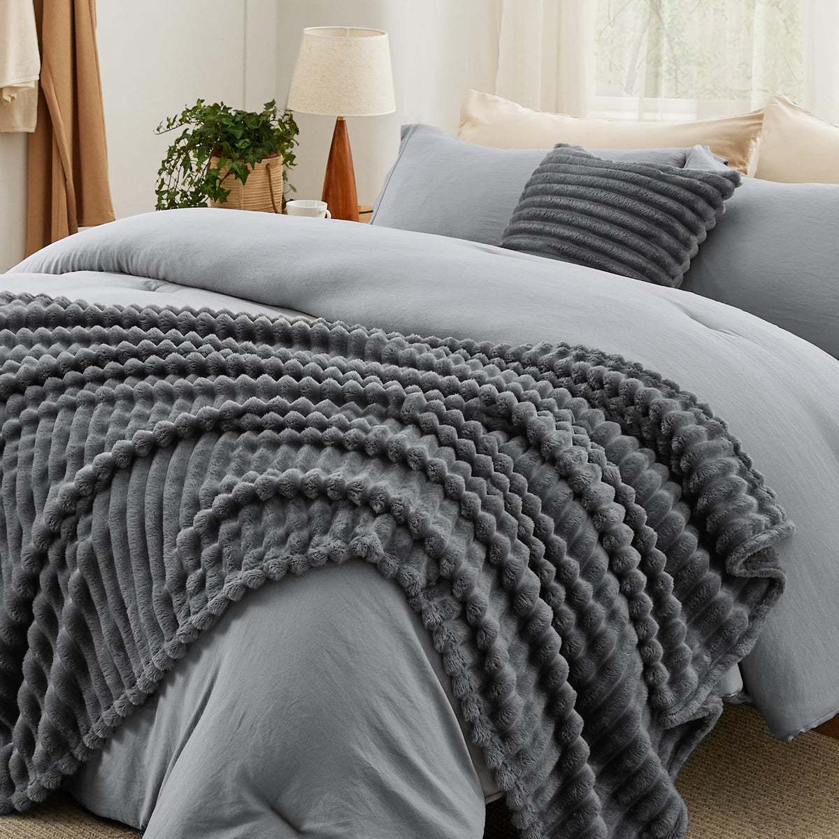 Bedsure Queen Bedding Set -5 Pieces Boho Comforter Sets Queen Size with Checkered Throw Blanket, Decorative Pillow, Lightwight Bedding for All Season, Fluffy Soft Bedding Set, Linen Beige Brown