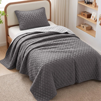 Exclusivo Mezcla Reversible Full Queen Quilt Bedding Set, Grey