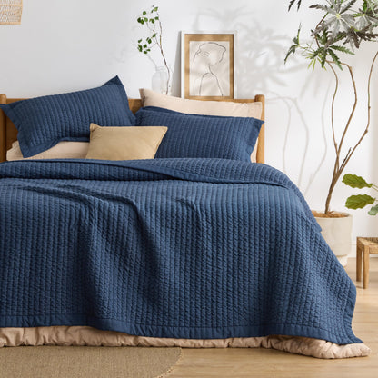 Bedsure Quilts Queen Size - Queen Quilt Bedding Set Bedspread Coverlet Comforter, Lightweight Neutral Striped Bedding, 3-Piece Set with 90"x96" Coverlet & 2 Pillow Shams, All-Season Soft Microfiber