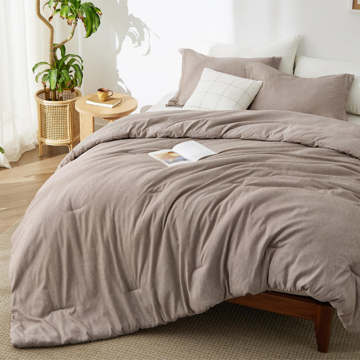Bedsure Queen Size Comforter Sets, Beige Cationic Dyed Bedding Set 3 Pcs