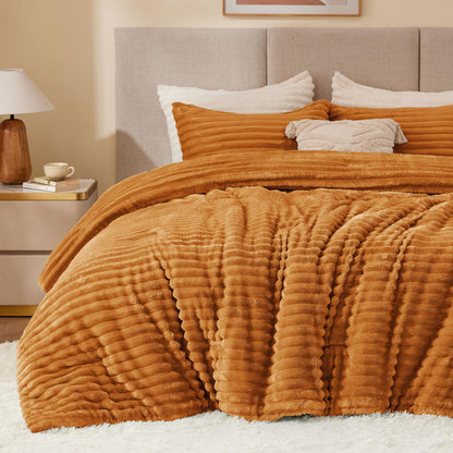 BEDELITE Fleece Queen Comforter Set, Fluffy Bed Set, Cream White