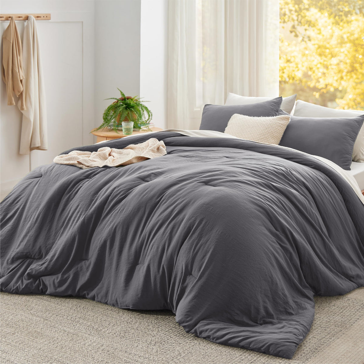 Bedsure Queen Comforter Set Prewashed Soft Bedding Set 3Pcs White 90"x90"