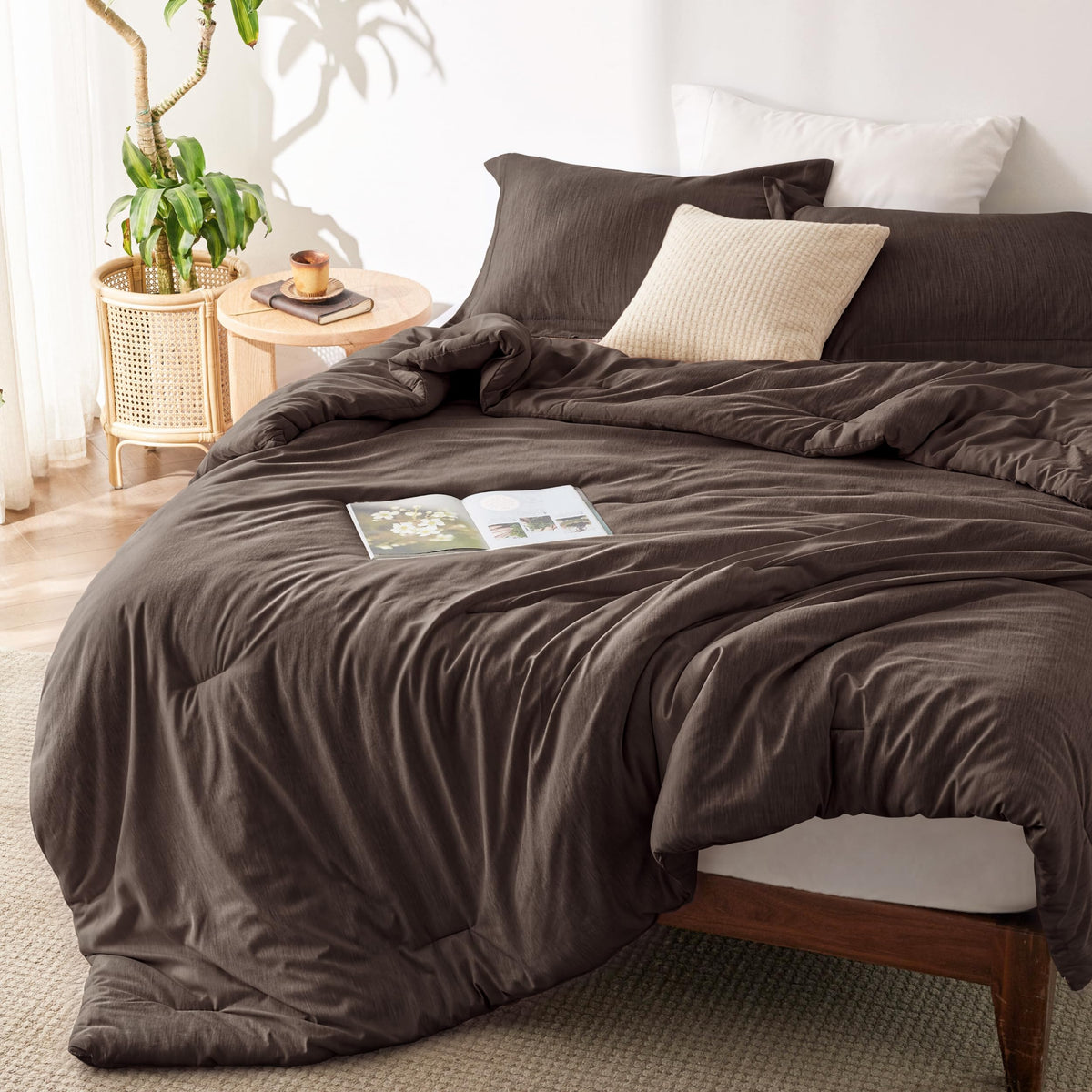 Bedsure Queen Size Comforter Sets, Beige Cationic Dyed Bedding Set 3 Pcs
