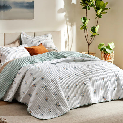 Bedsure Fall Quilts King Size, Reversible Botanical Floral Comforter, Beige