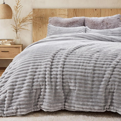 Sasttie Fluffy Queen Comforter Set, 3 PC Soft Fleece Bedding, Cream White