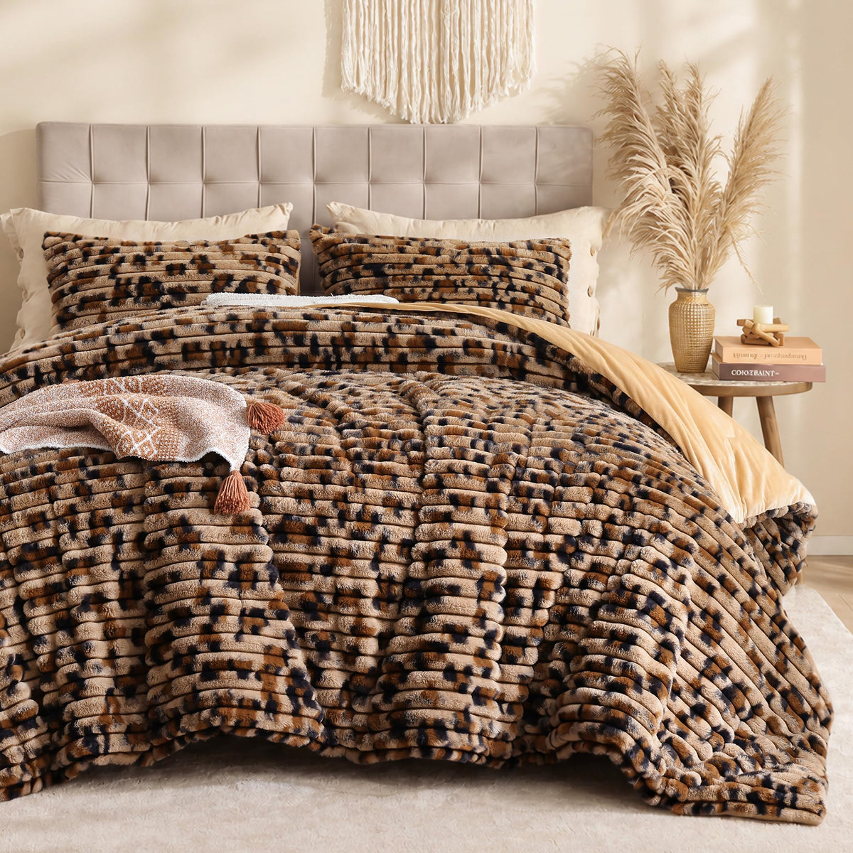 Smoofy Fluffy Queen Size Comforter 3 PCS - Pink Fleece Bedding Set