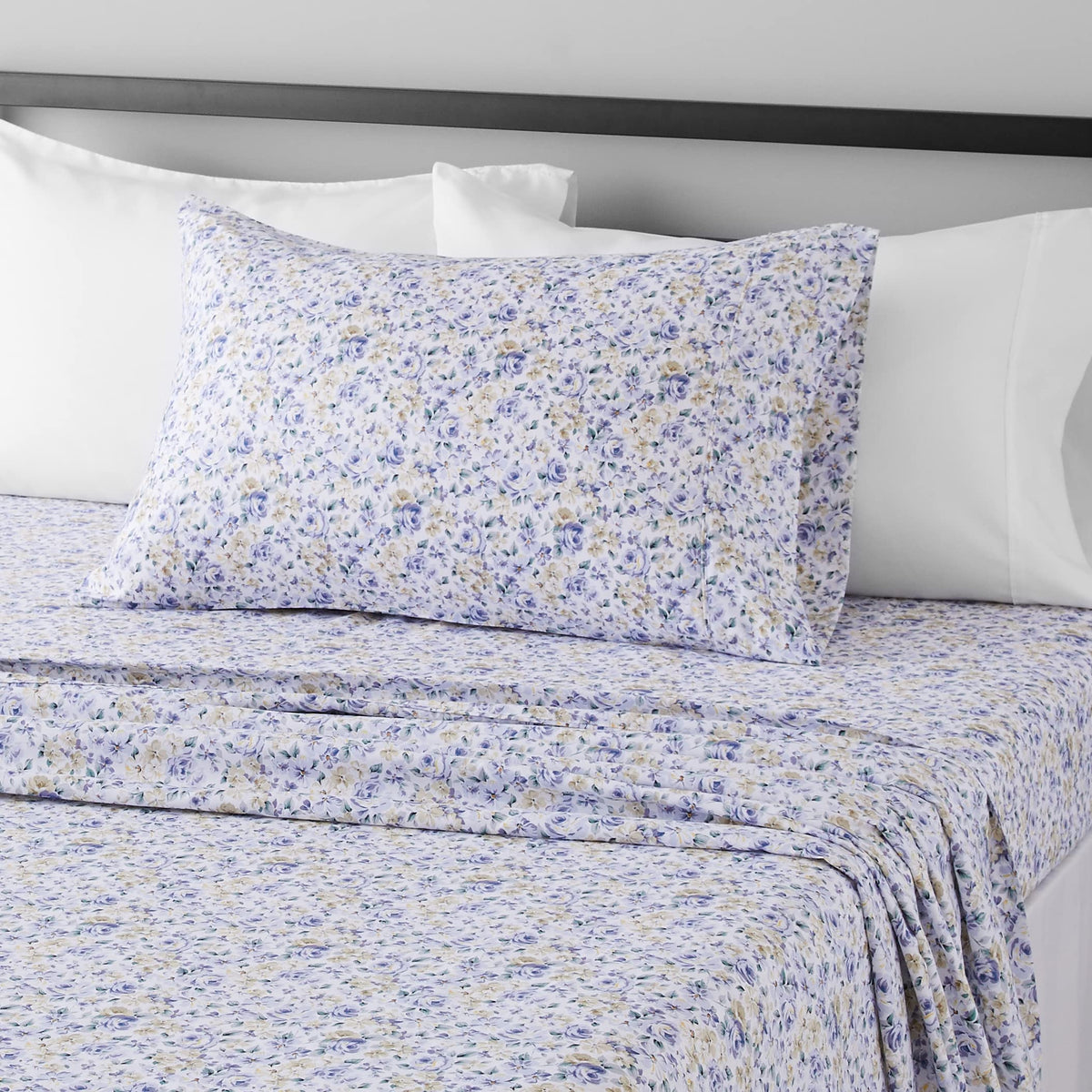 Amazon Basics Lightweight Super Soft Easy Care Breathable Microfiber 4 Piece Bed Sheets Set with 14-Inch Deep Pockets, Full, Navy Blue, Solid